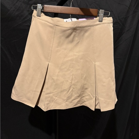 Evsie girls size 11/12 school uniform Tan  Kahki Skirt - Picture 1 of 6